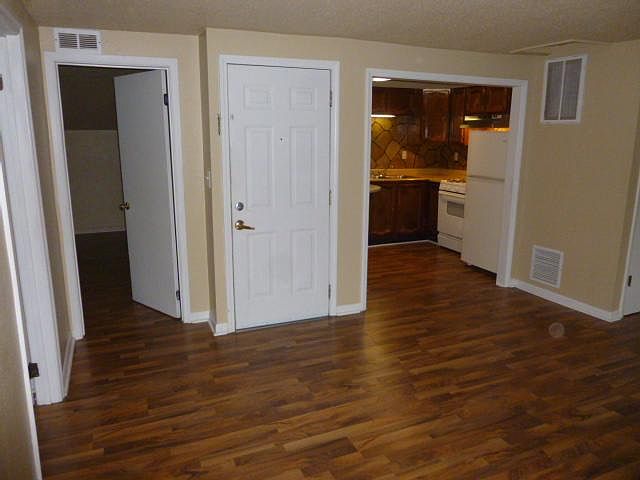 1st image of 235 1/2 S 4th St