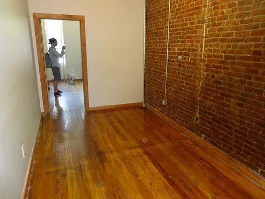 Rented by Blue Egg Realty Corp | media 12