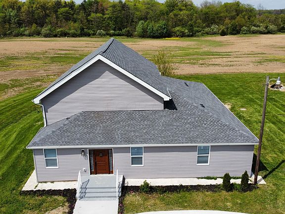 2nd image of 8885 Peters Rd