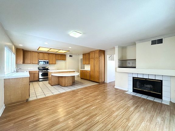 5th image of 635 Shenandoah Rd