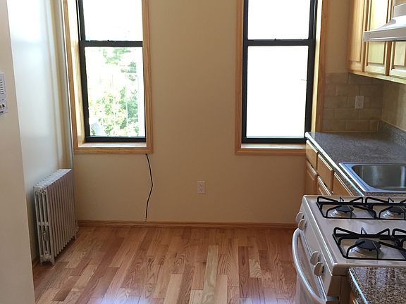 2nd image of 172 Norman Ave #3FR