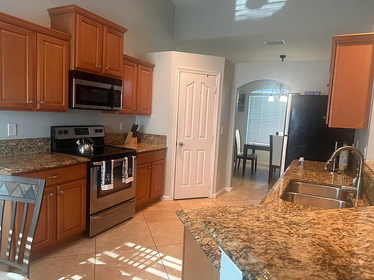 585 SW Undallo Rd — Photo 6
