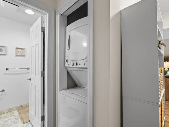 100 Shearwater Ct East image 9 of 36