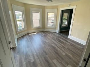 164 Walnut St APT 2, Springfield, MA 01105