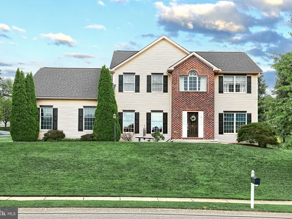 5 Winterberry Ln, Etters, PA 17319