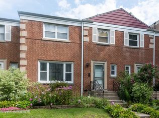 2500 W Fitch Ave, Chicago, IL 60645