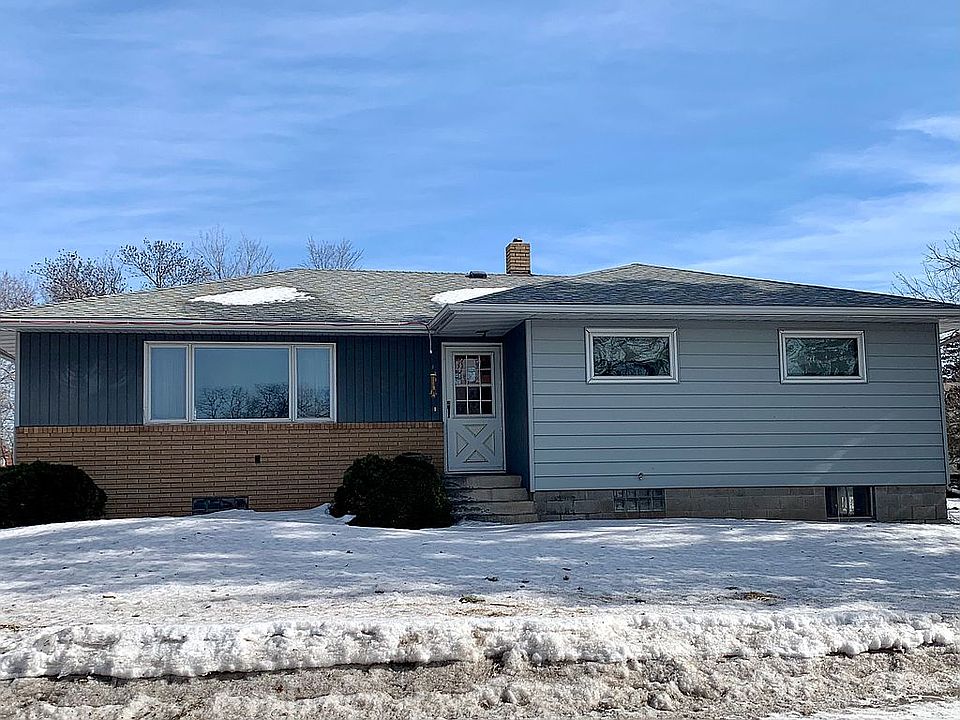 1st image of 301 S 12th St