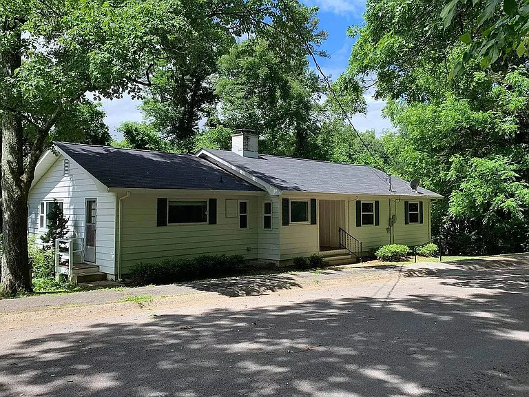 101 Disston Rd — Photo 1