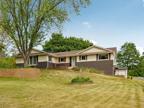 804 Lochtyn RIDGE, Wales, WI 53183