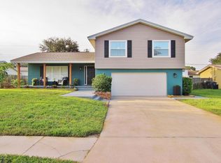 2653 Applewood Dr, Titusville, FL 32780