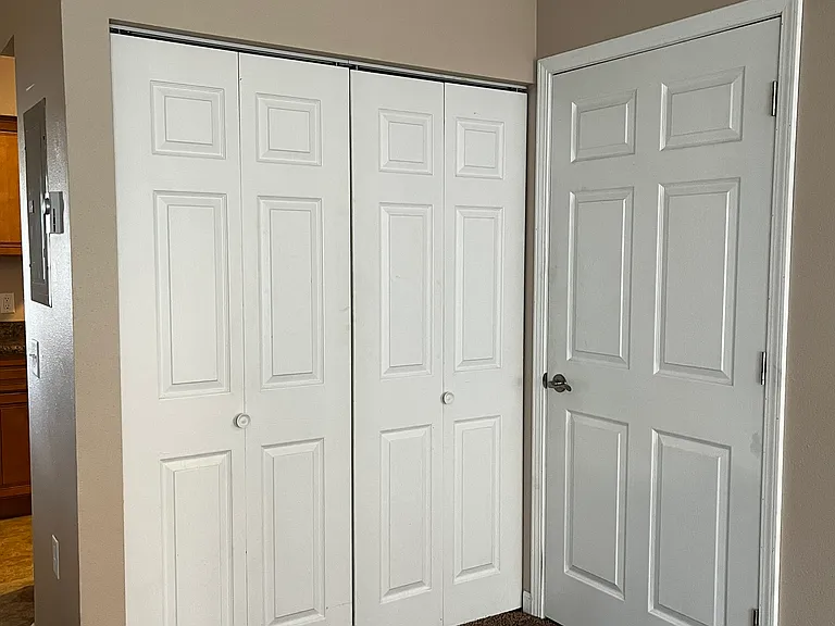 503 W Elm Dr #14 — Photo 3