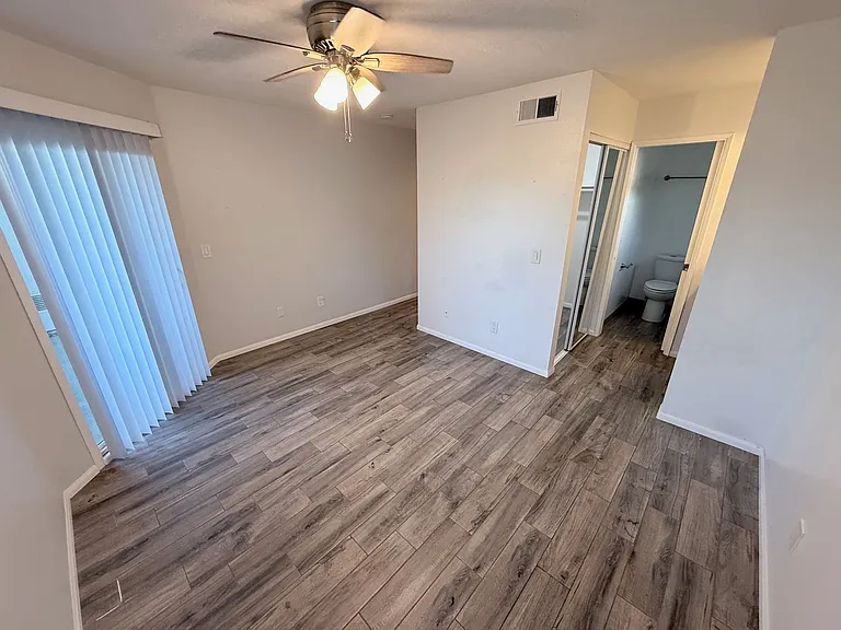 2035 Lakeridge Cir #101 — Photo 16