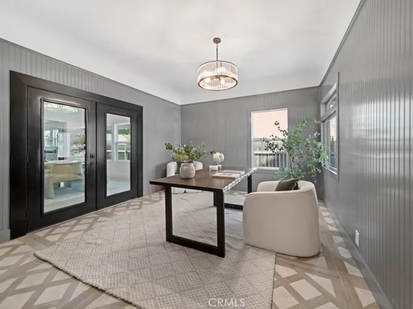1676 W 24th St, Los Angeles, CA 90007