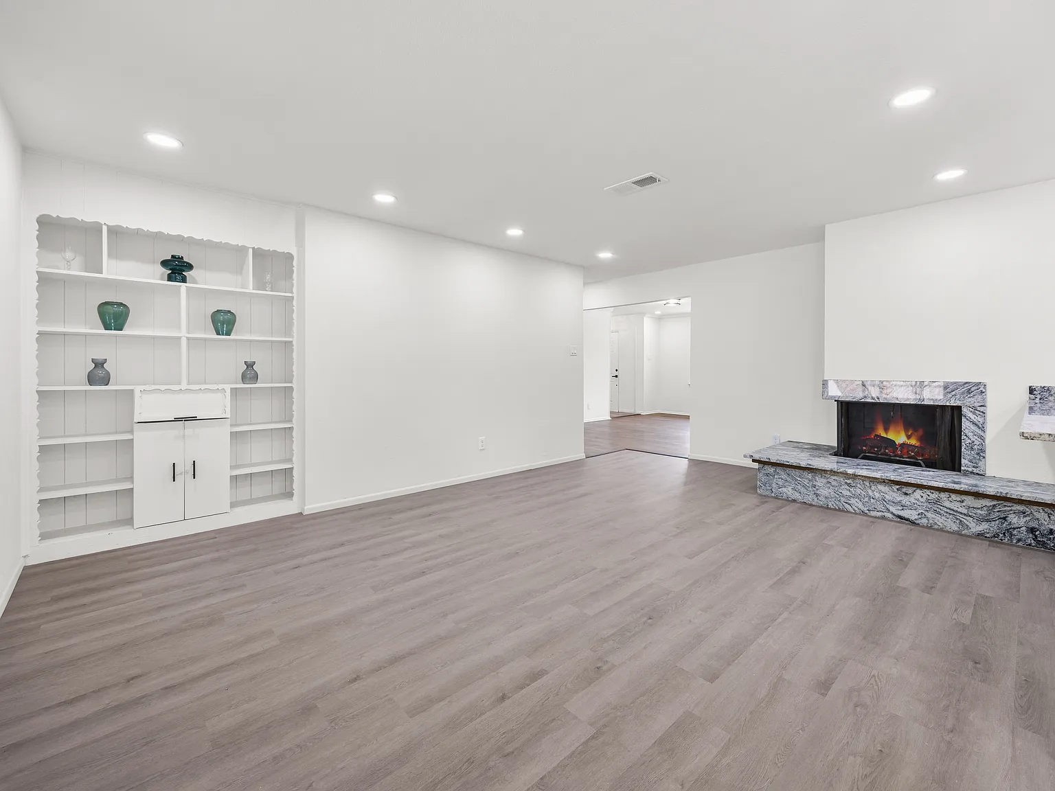 3 bed, 1545 sqft, $1,995 — Photo 2