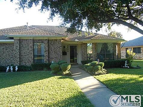 1st image of 2606 Suncrest Dr