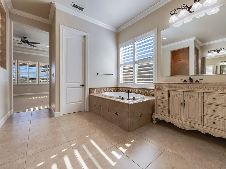 5035 Tesoro Way — Photo 33