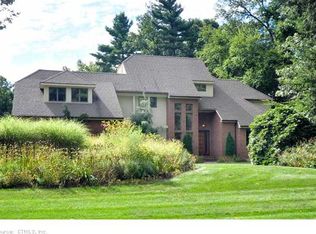 21 Wyngate Dr, Avon, CT 06001