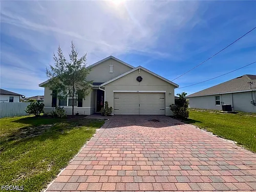 212 SW 25th Ave Photo 1
