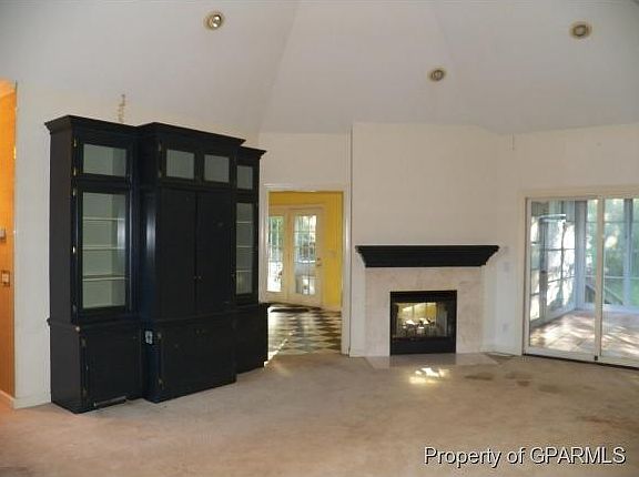 5th image of 103 Mary Beth Dr