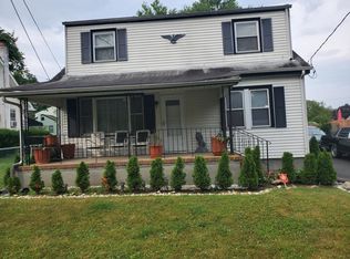 57 Heath St, Ewing, NJ 08638