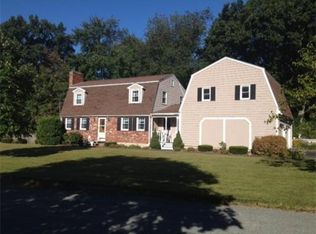 27 Mount Holly Dr, Methuen, MA 01844