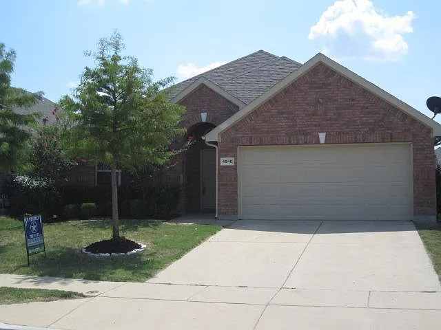 4640 Daisy Leaf Dr — Photo 3