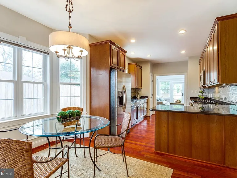 8012 Bainbridge Rd #2 — Photo 7