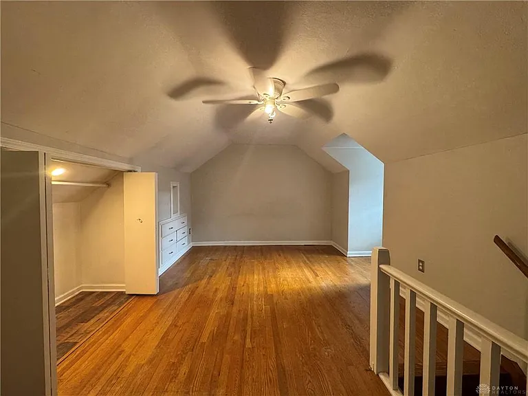 1260 Delaine Ave — Photo 15