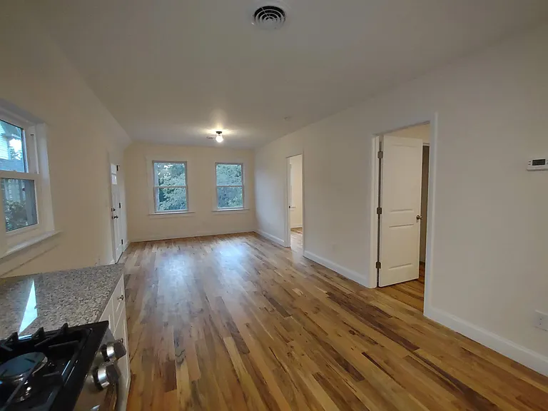 394 Union Ave #3 — Photo 4