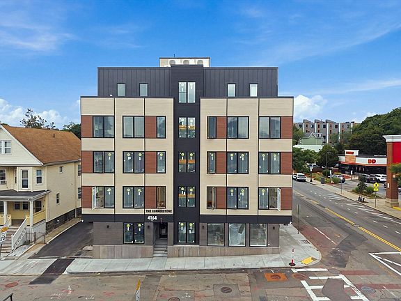 2nd image of 4164 Washington St #6