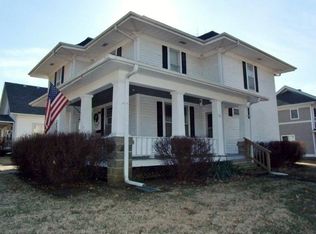301 Miami St, Hiawatha, KS 66434
