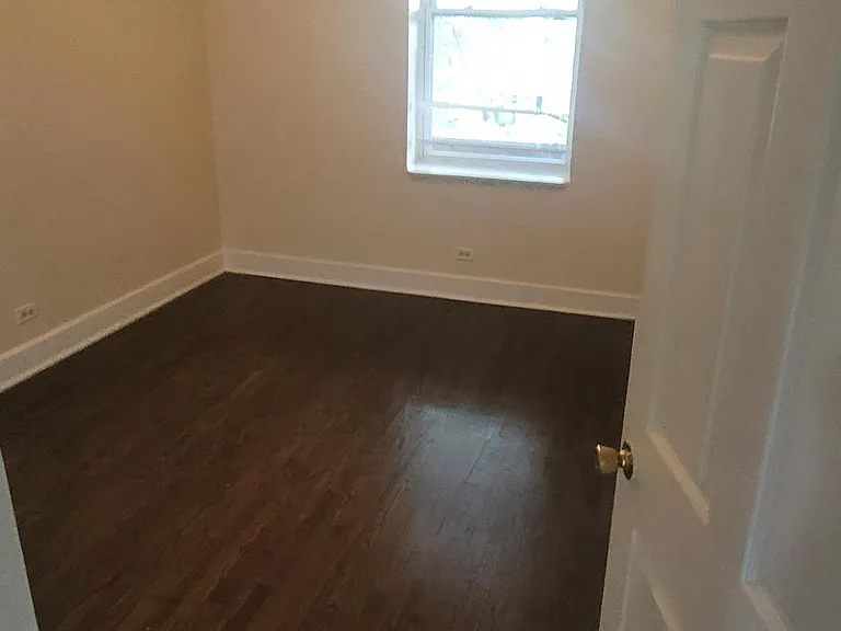 1124 S Central Park Ave #2 — Photo 7
