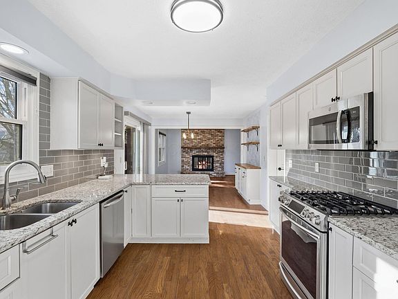 5th image of 5413 Roscommon Rd