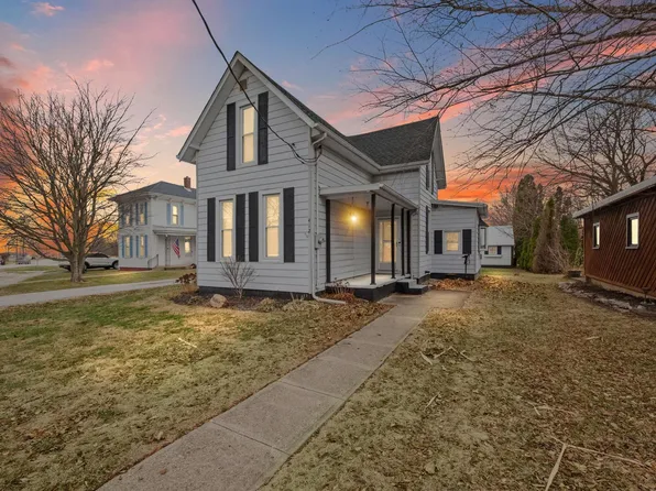 412 W Jackson St, Mulberry, IN 46058