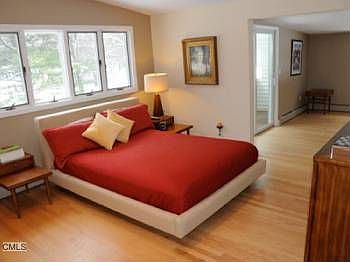 4th image of 56 Ravenwood Dr