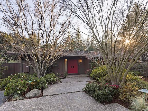 3rd image of 2945 Alexis Dr