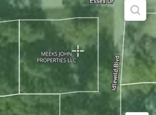 731 Essex Dr, Idlewild, MI