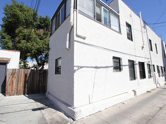 5th image of 679 Obispo Ave APT D