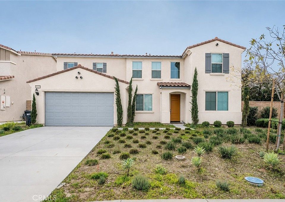 1st image of 32813 Oakland Way