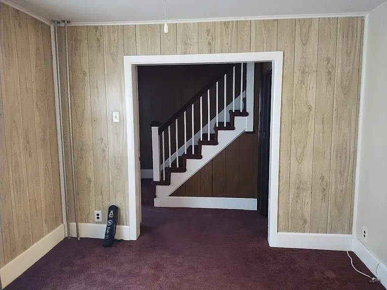 1133 Sterling Ave — Photo 3
