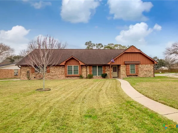 2602 Miori Ln, Victoria, TX 77901