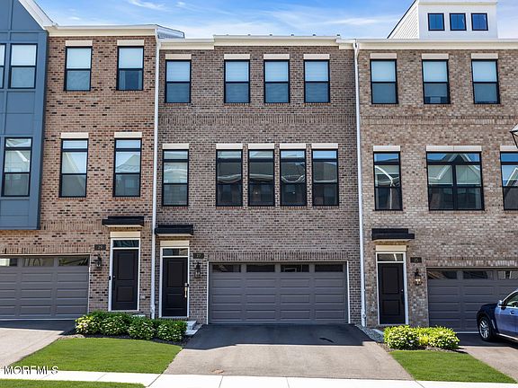 2nd image of 27 Linder Court