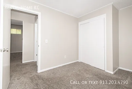16413 W 123rd St — Photo 21