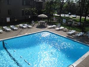 4th image of 1033-H Huntington Hill Dr