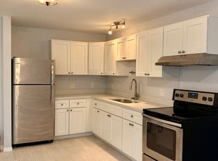 817 Lyndhurst St APT B, Dunedin, FL 34698