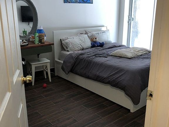 5th image of 14148 84th Dr APT B2