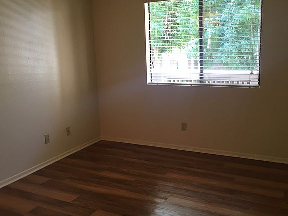 2nd image of 2417 Catalina Cir APT 516