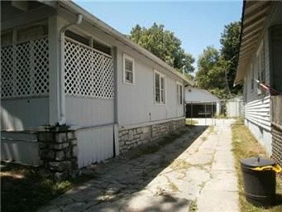 2nd image of 2228 Oakley Ave