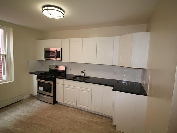 Modern New Kitchen