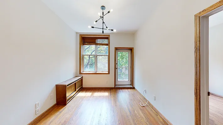 Rented by Bond New York | media 34